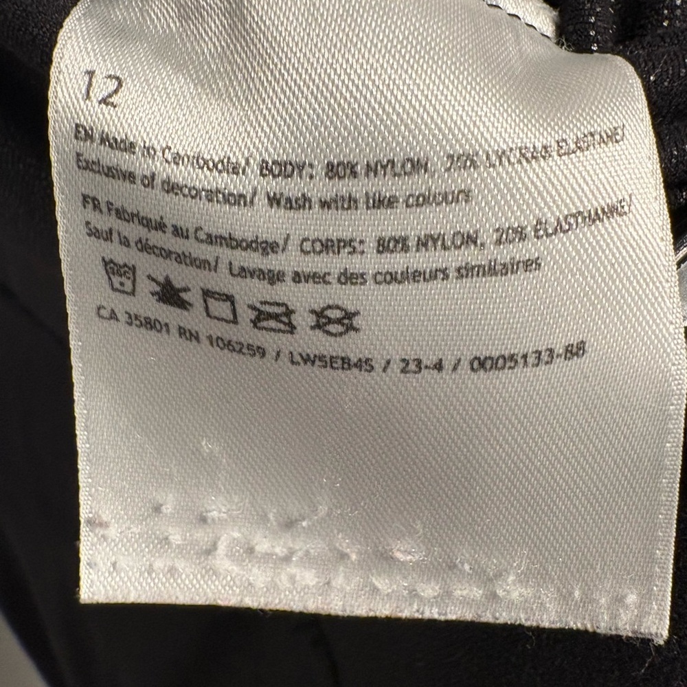 Good Condition. Lululemon Align High Rise Cropped 25” Leggings - Picture 5 of 7